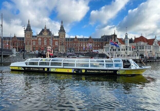 ADE Spritz & Beatz Hop On-Hop Off Boat
